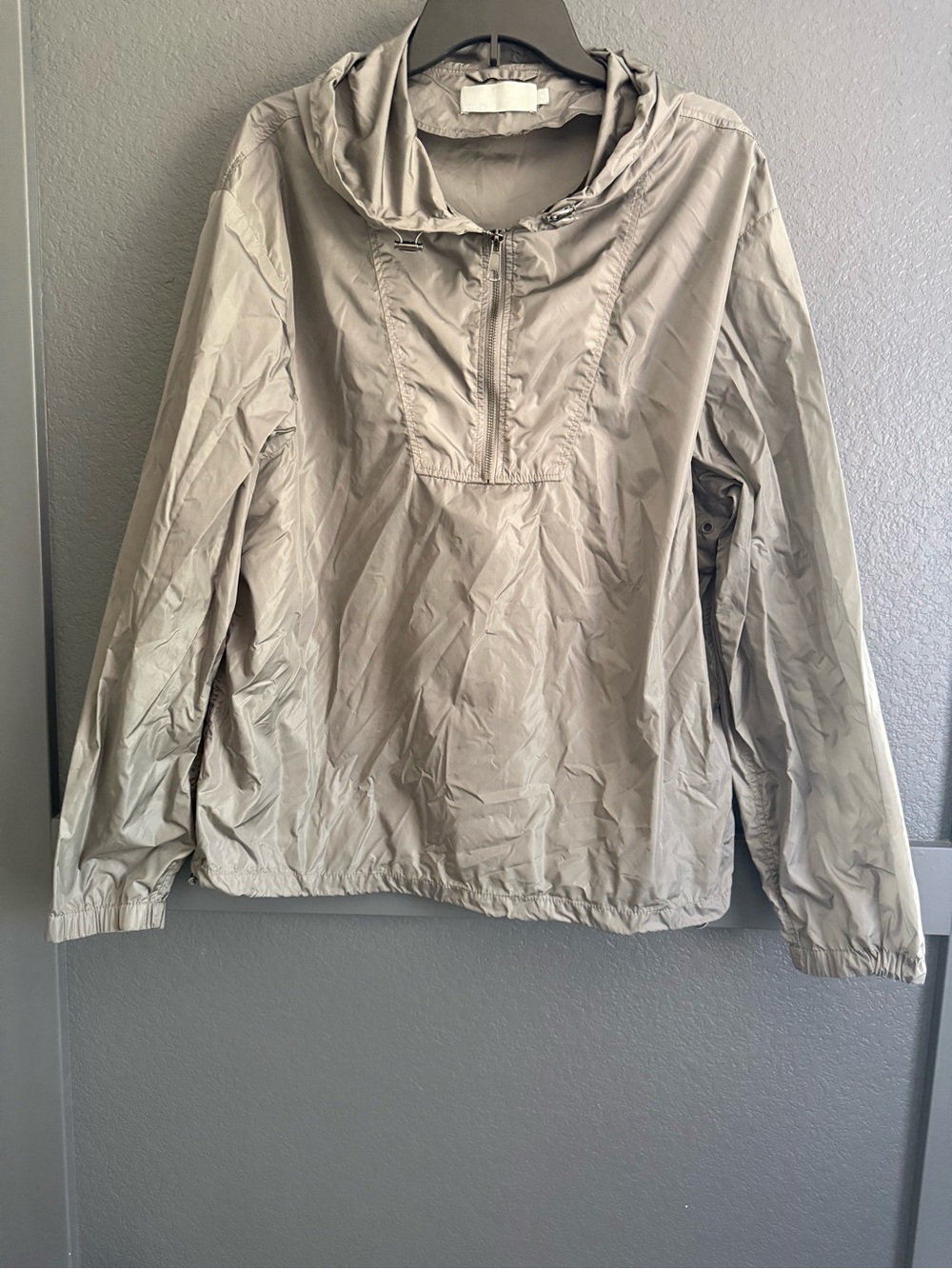 VINCE • men’s Lightweight Hooded Anorak Jacket - Gray half zip XL